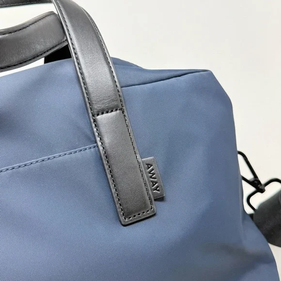 AWAY Everywhere Bag - Picture 4 of 5